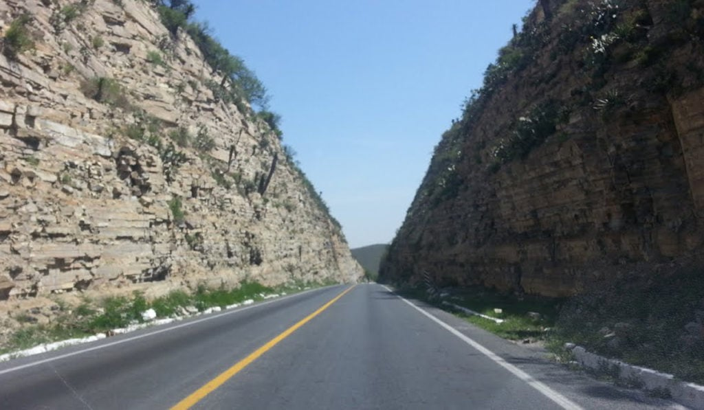 Image - Vecinos Unidos La Inseguridad En Nuevo León Quedó Expuesta Tras La Alerta De Estados Unidos Por Asaltos En La Autopista a Laredo, Evidenciando Riesgos Y Falta De Vigilancia.