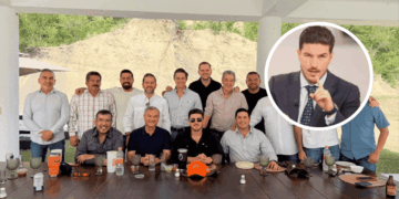 Contienda Política En Nuevo León - Vecinos Unidos