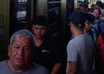 Línea 1 Metro - Vecinos Unidos
