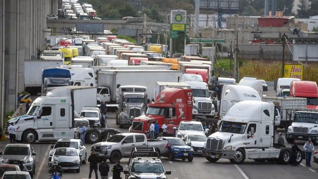 Vecinos-unidos-paro-nacional-de-transportistas - Vecinos Unidos Bloqueos De Transportistas En Las Carreteras De México - Vecinos Unidos